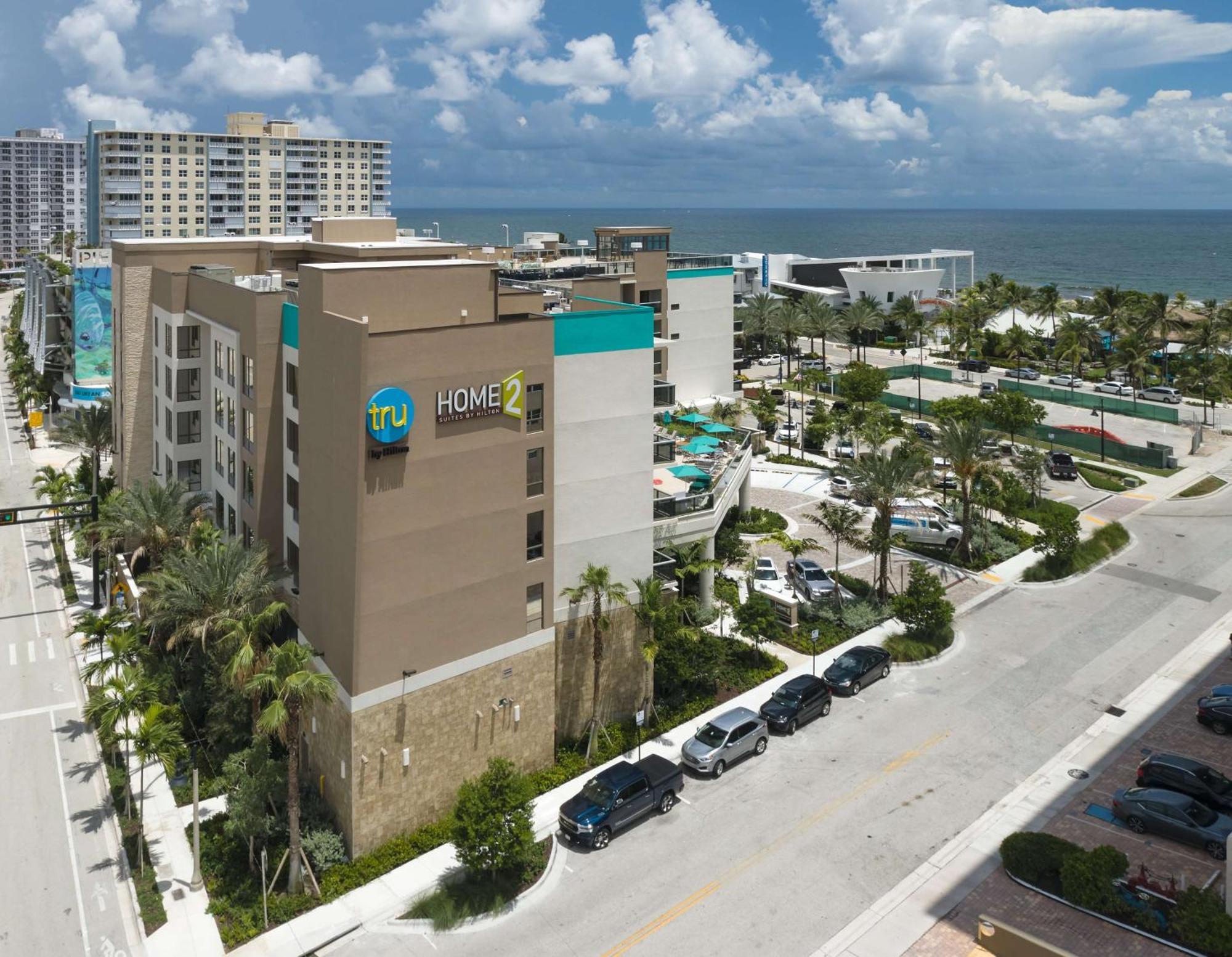 Tru By Hilton Pompano Beach Pier Exterior foto